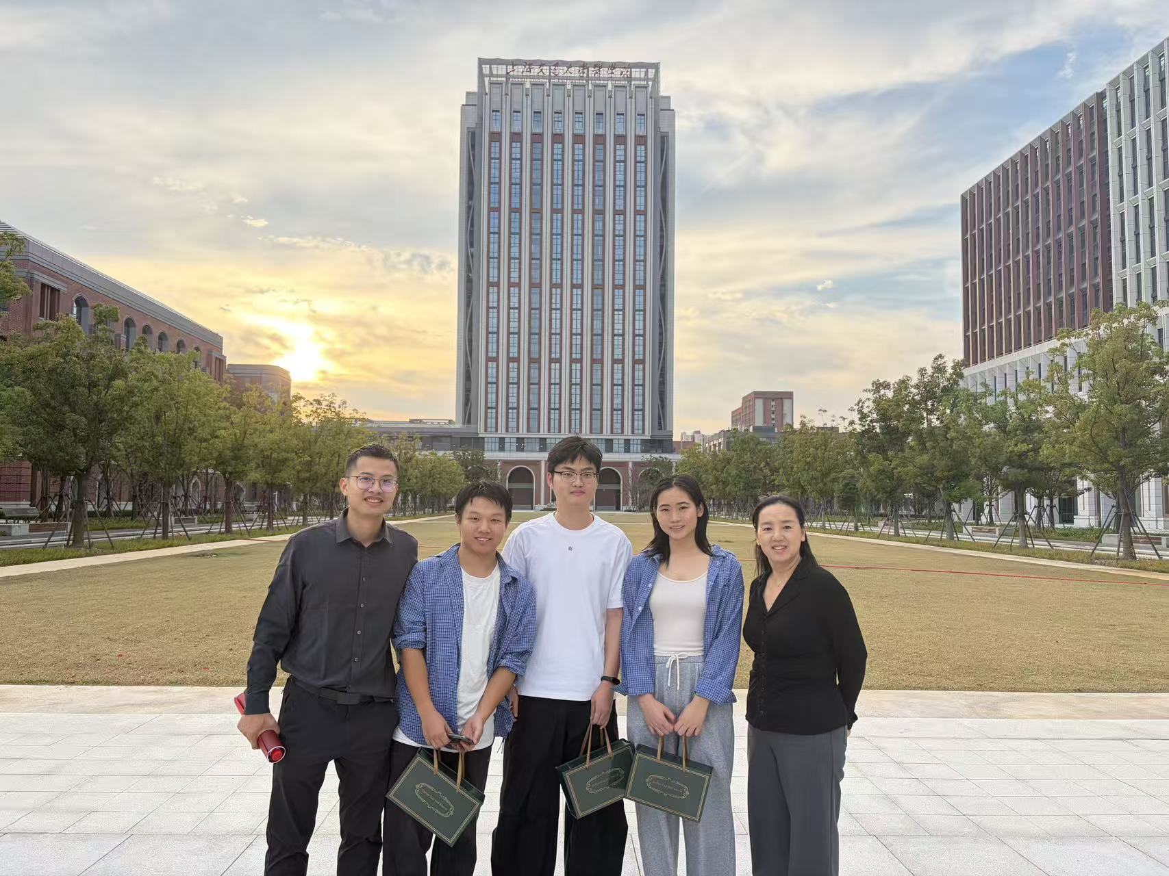 微信图片_20261019150405_8_318.jpg