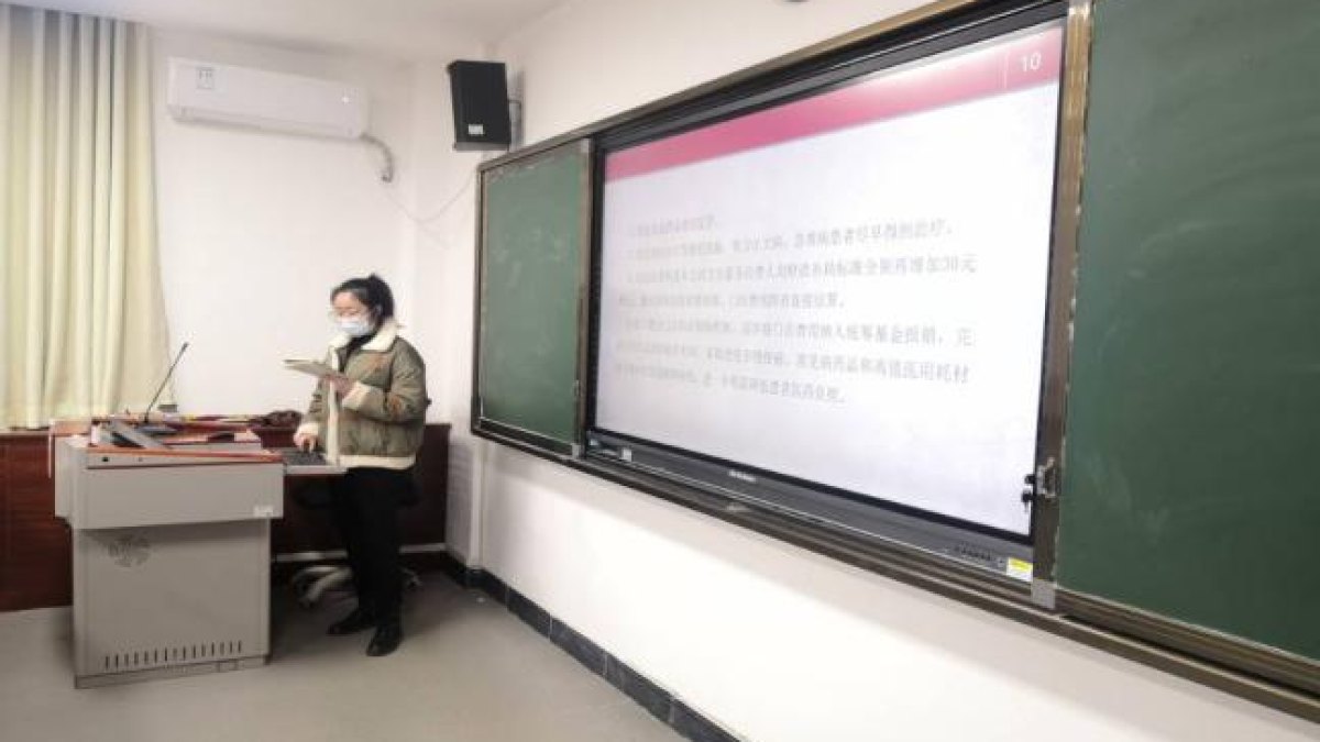 医学院开展“医心向党 献礼百年”系列主题团课
