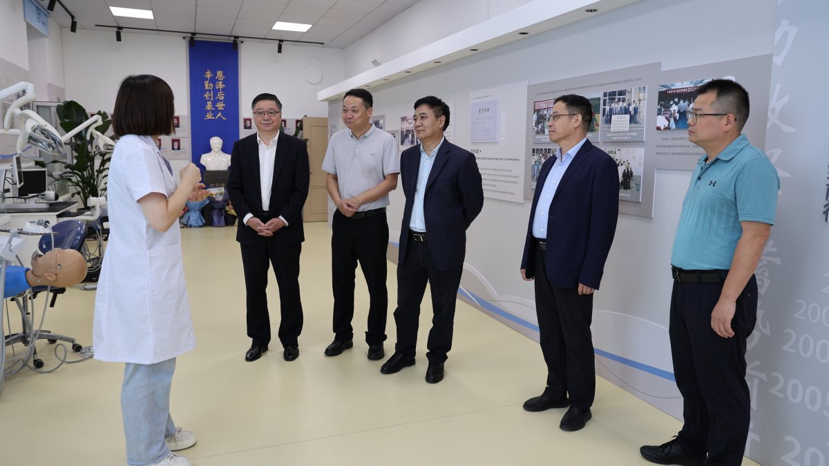 王亚杰带队到吉林大学调研
