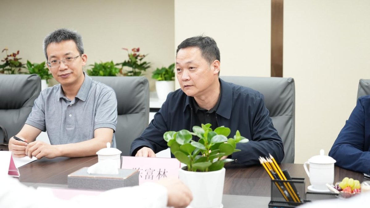 陈富林一行赴西安宏府集团走访座谈