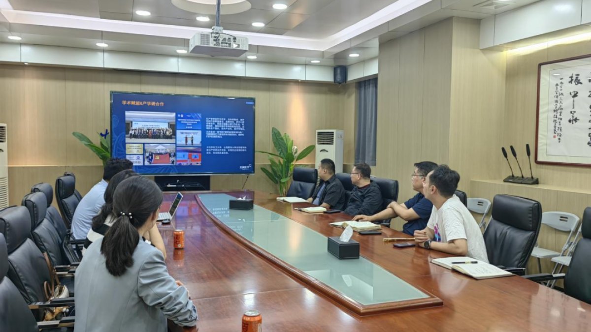 北京金域医学来学部洽谈合作