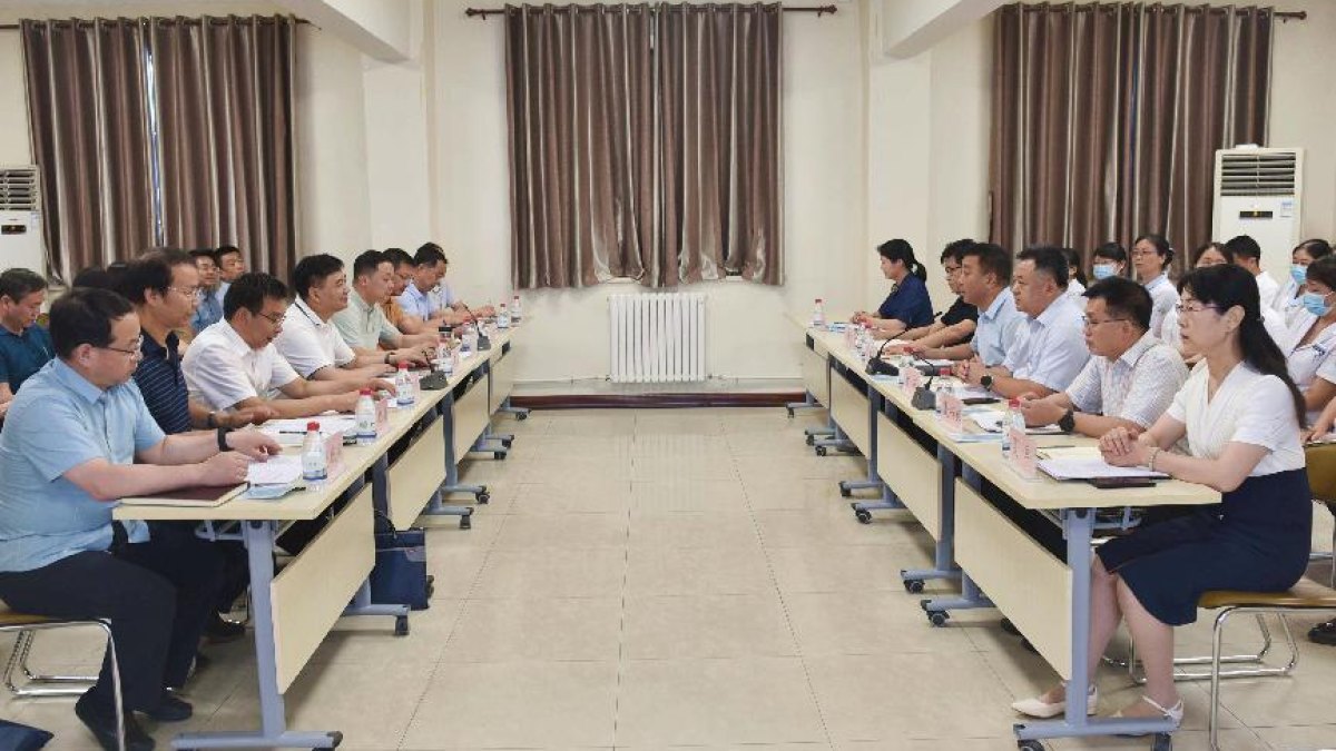 王亚杰赴西北大学第一医院调研