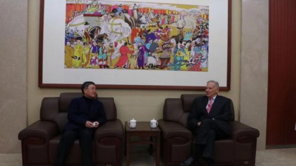 美国约翰·霍普金斯大学医疗集团到访我校