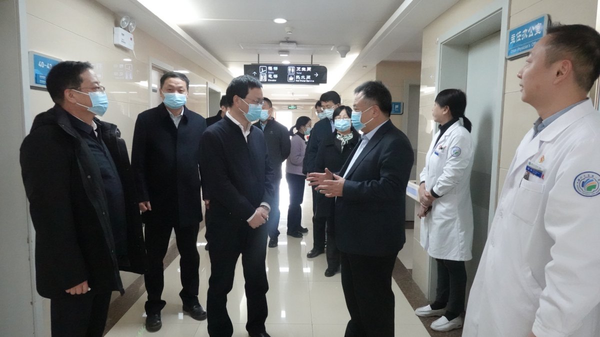 姚建红一行赴我校直附属医院调研考察